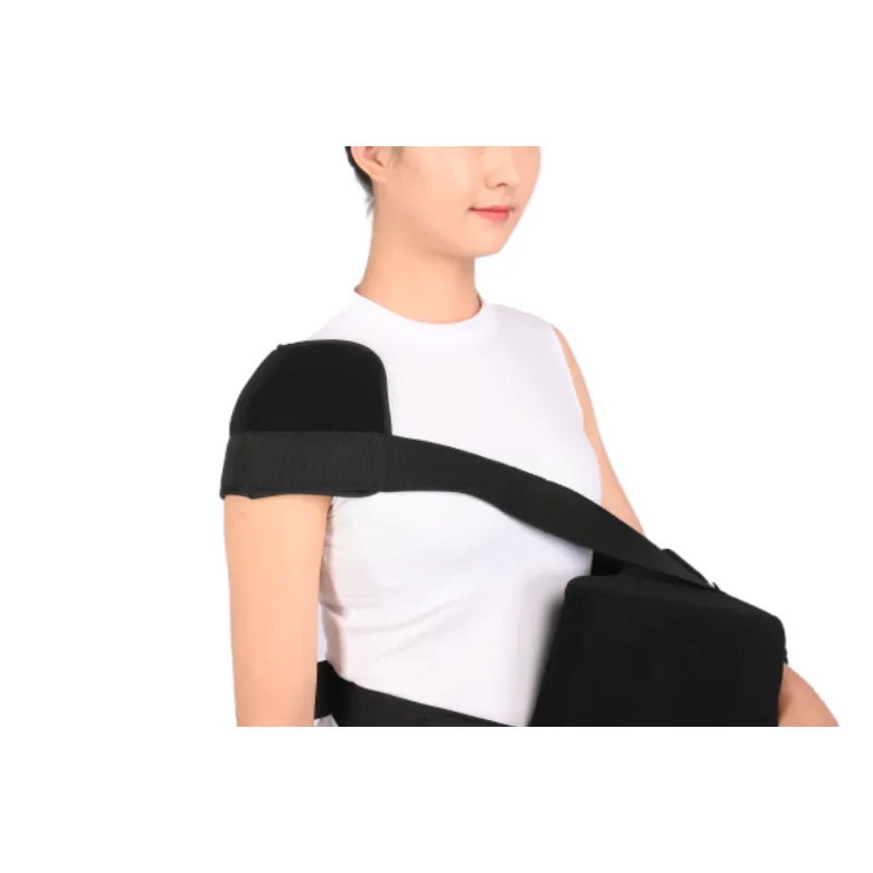 broad arm pouch